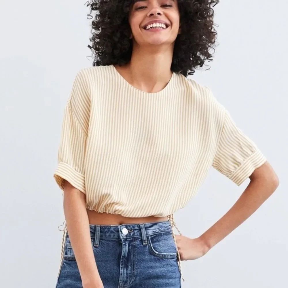 Zara yellow and white striped short sleeve crop top